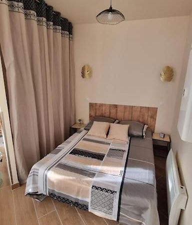Studio Refait A Neuf Classe 3 Etoiles Châtel-Guyon Exterior foto